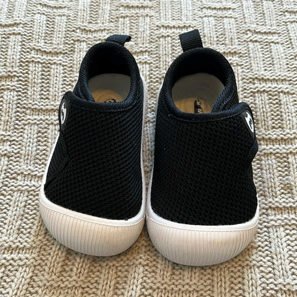 BMCITYBM Toddler Shoes – Size 4